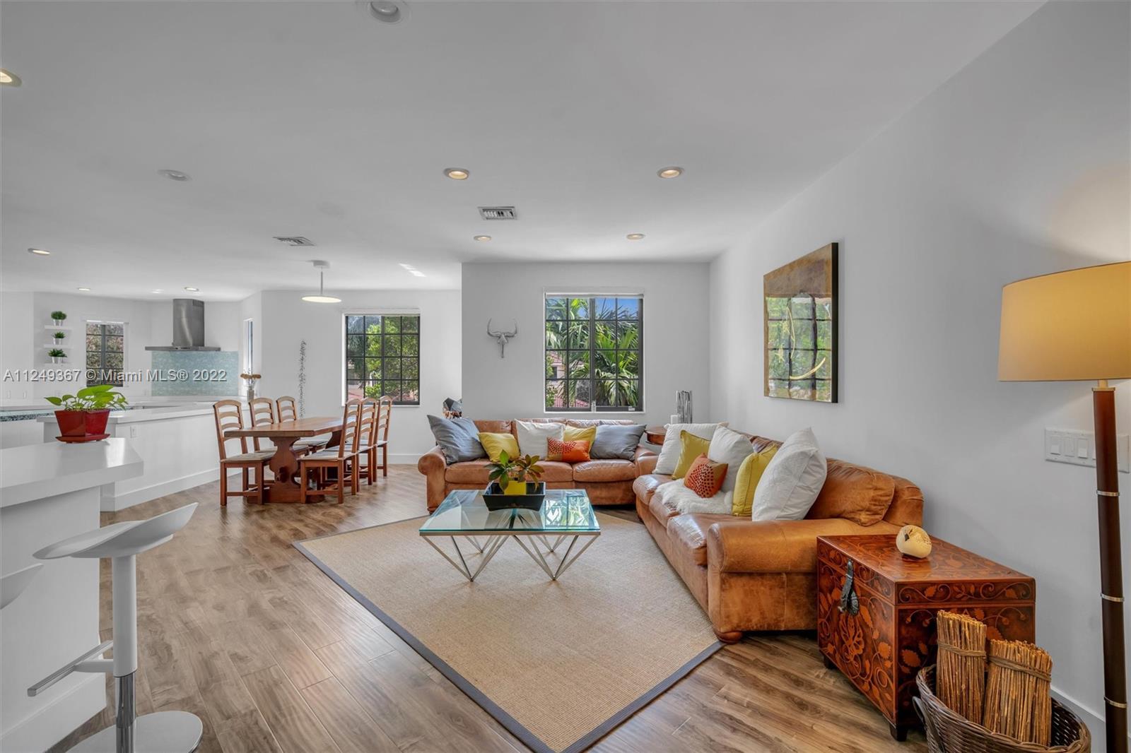 MARIPOSA POINTE AT WESTON - Residential