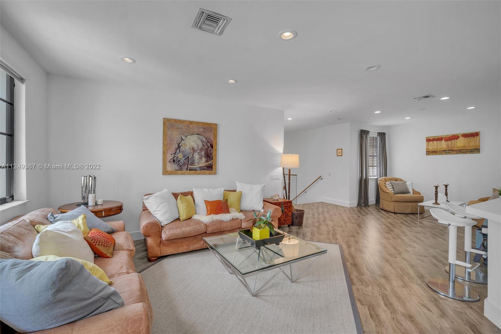 MARIPOSA POINTE AT WESTON - Residential