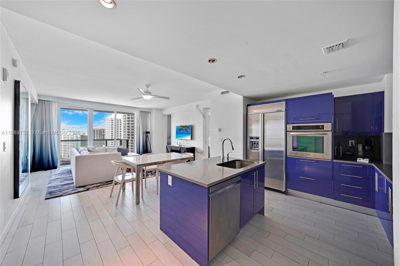 FORT LAUDERDALE RESIDENCE - Residential