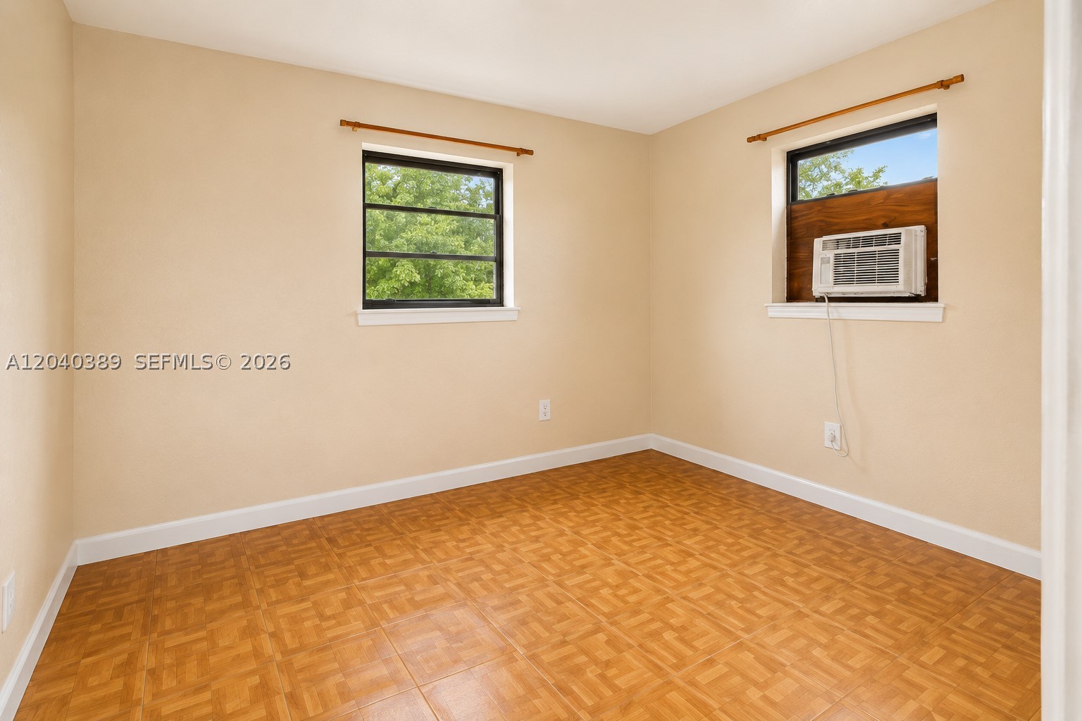 MYRTLE GROVE - Residential