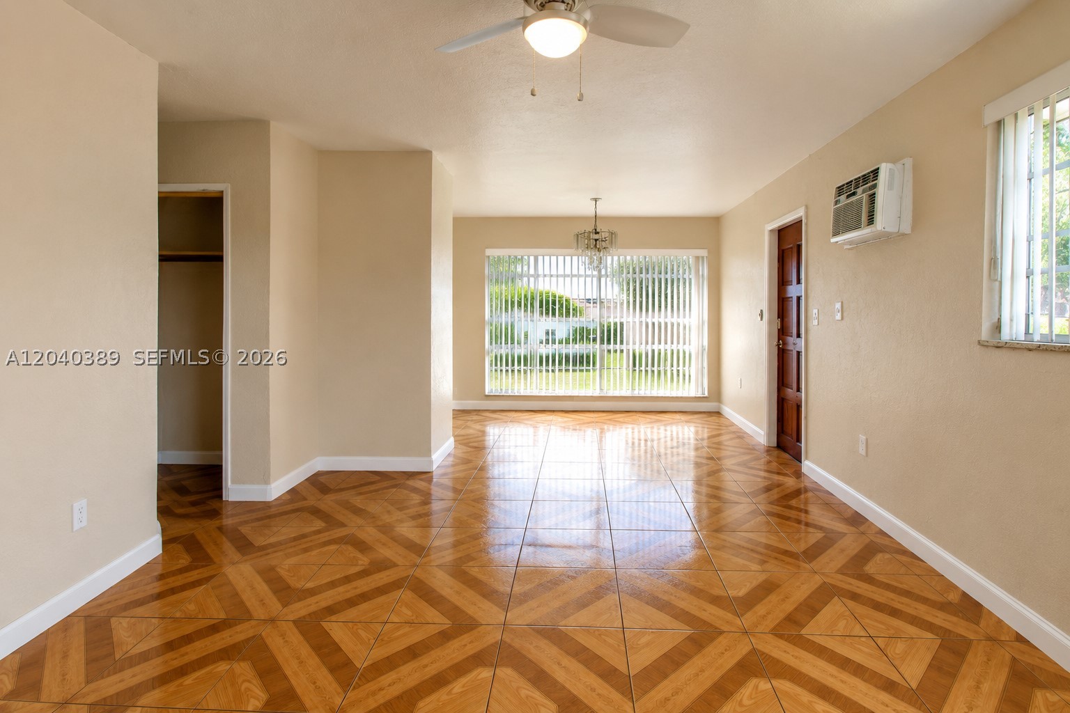 MYRTLE GROVE - Residential