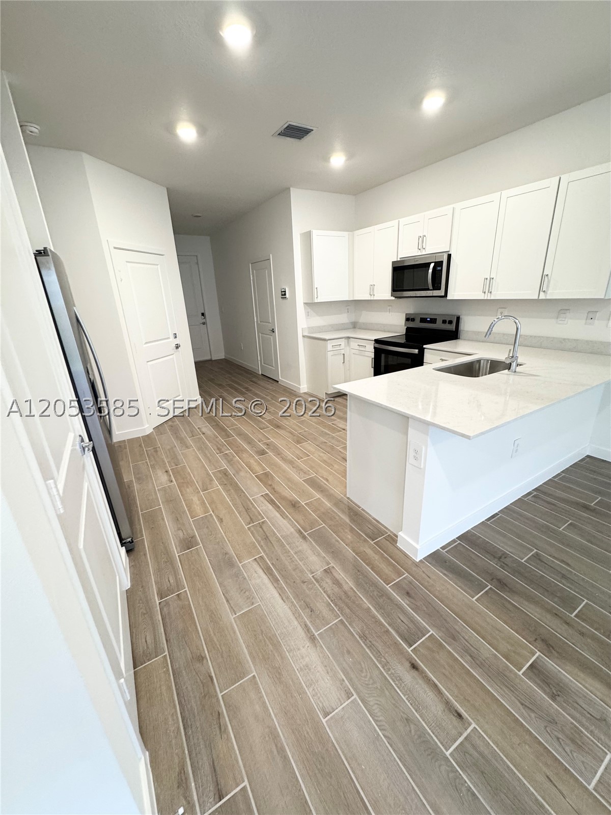 PARKER POINTE SUBDIVISION - Residential Lease