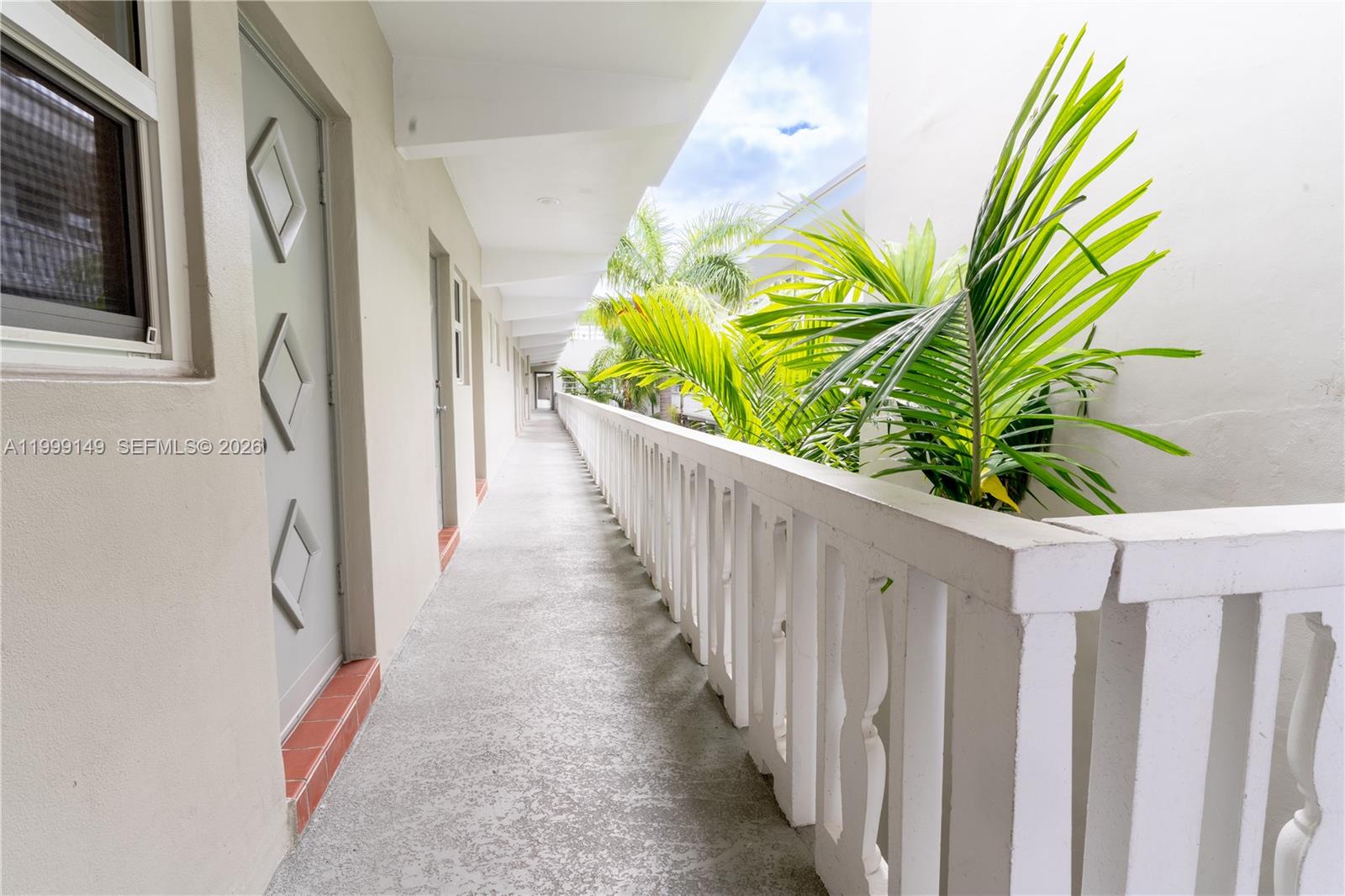 THIRD GULFSTREAM GARDEN - Residential