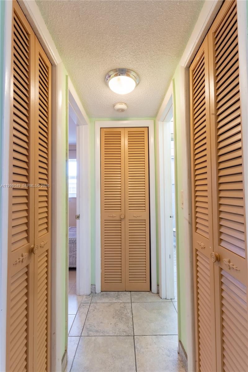THIRD GULFSTREAM GARDEN - Residential
