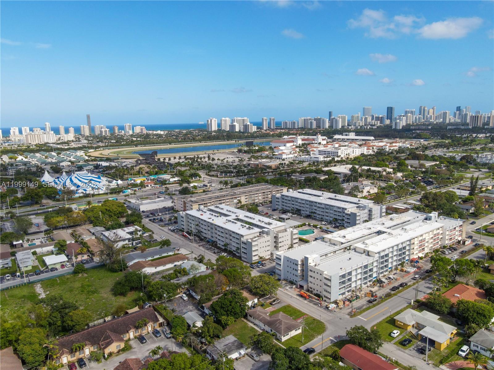 THIRD GULFSTREAM GARDEN - Residential