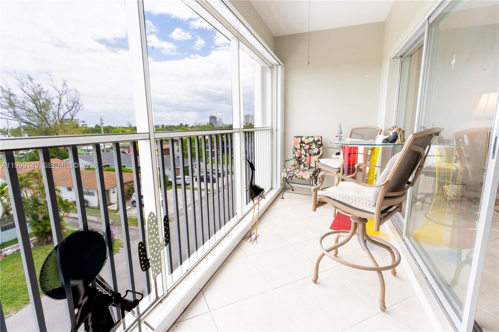 THIRD GULFSTREAM GARDEN - Residential