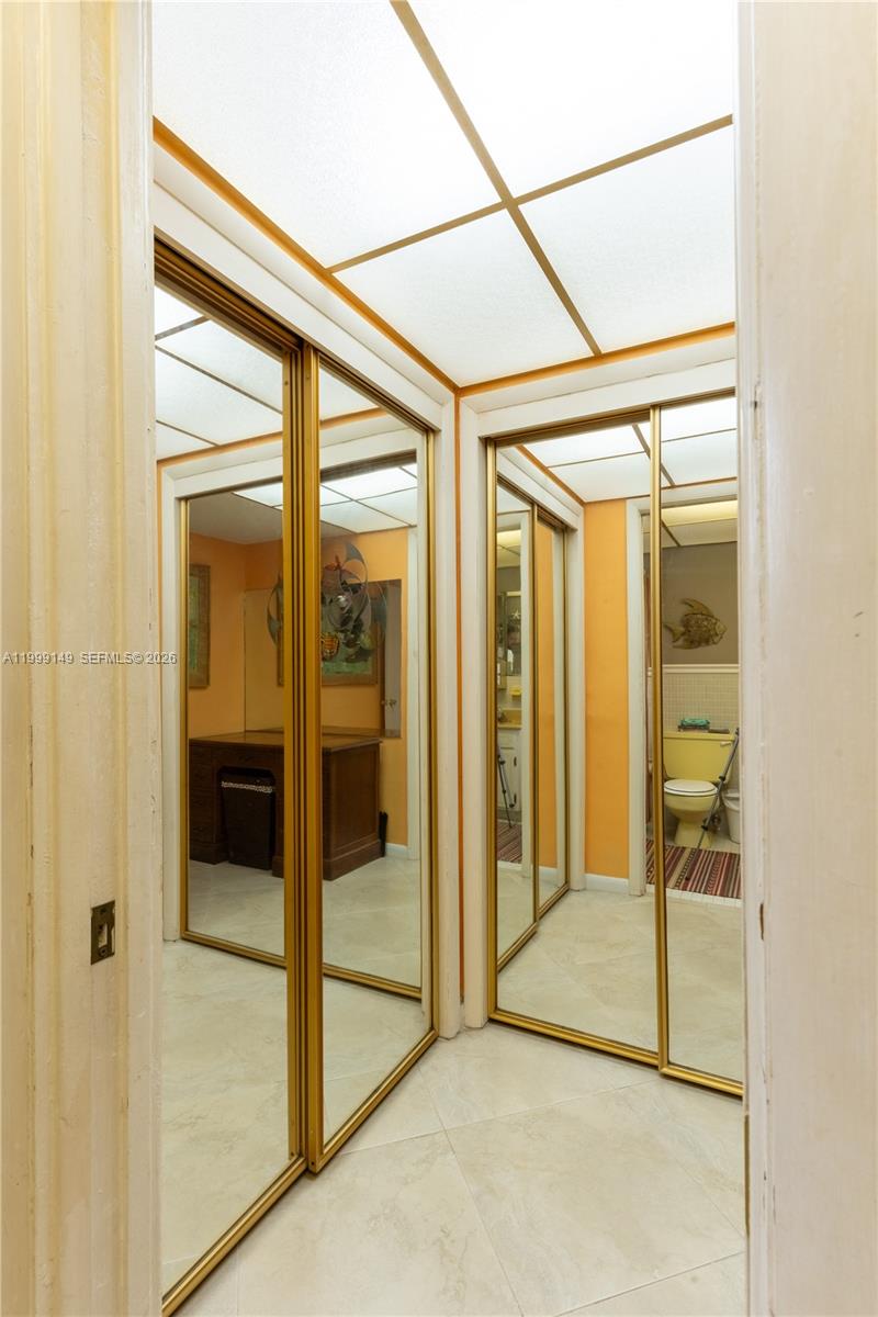 THIRD GULFSTREAM GARDEN - Residential