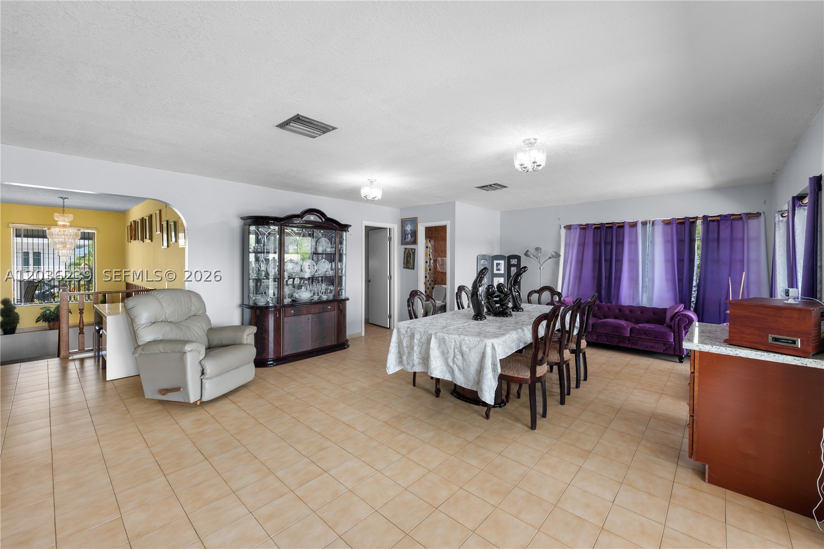 COCO PLUM BEACH - Residential