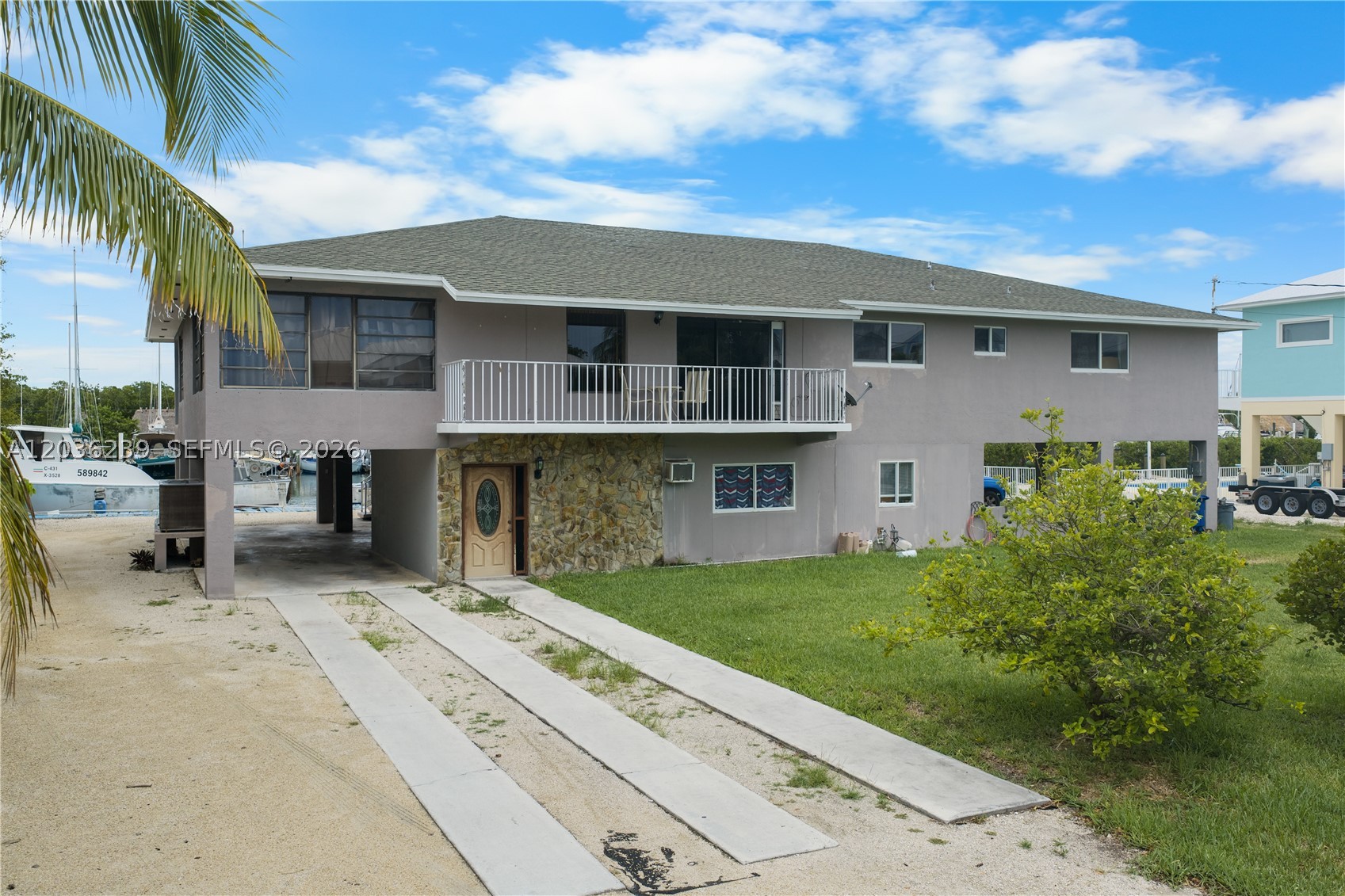 COCO PLUM BEACH - Residential