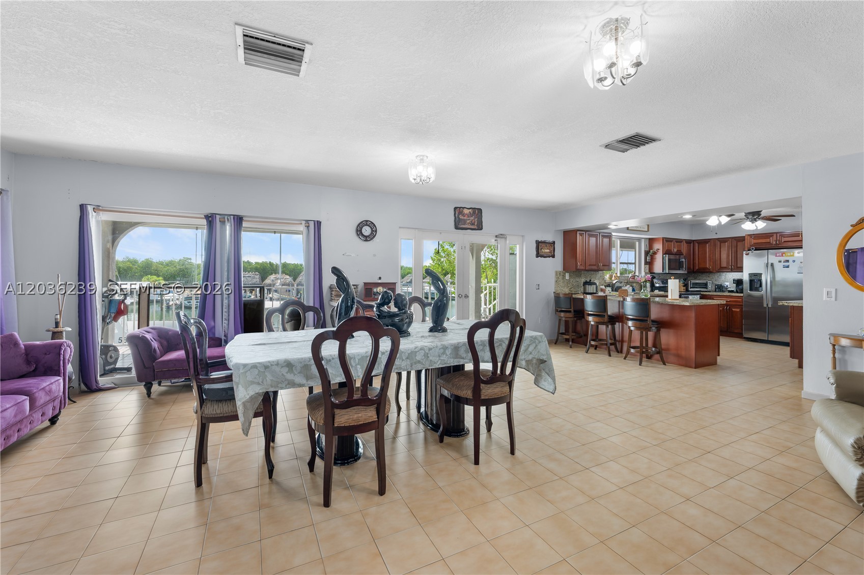COCO PLUM BEACH - Residential