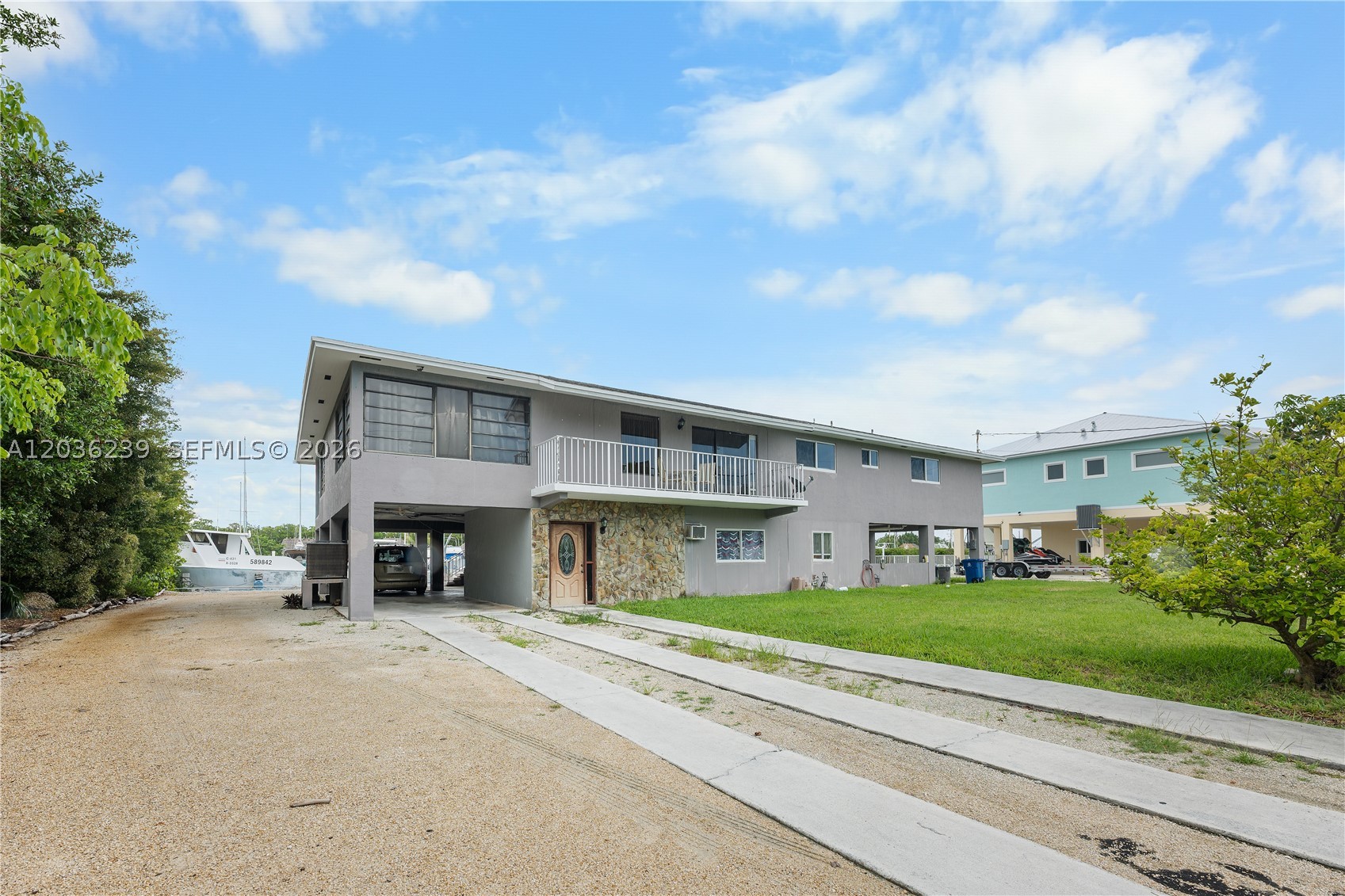 COCO PLUM BEACH - Residential