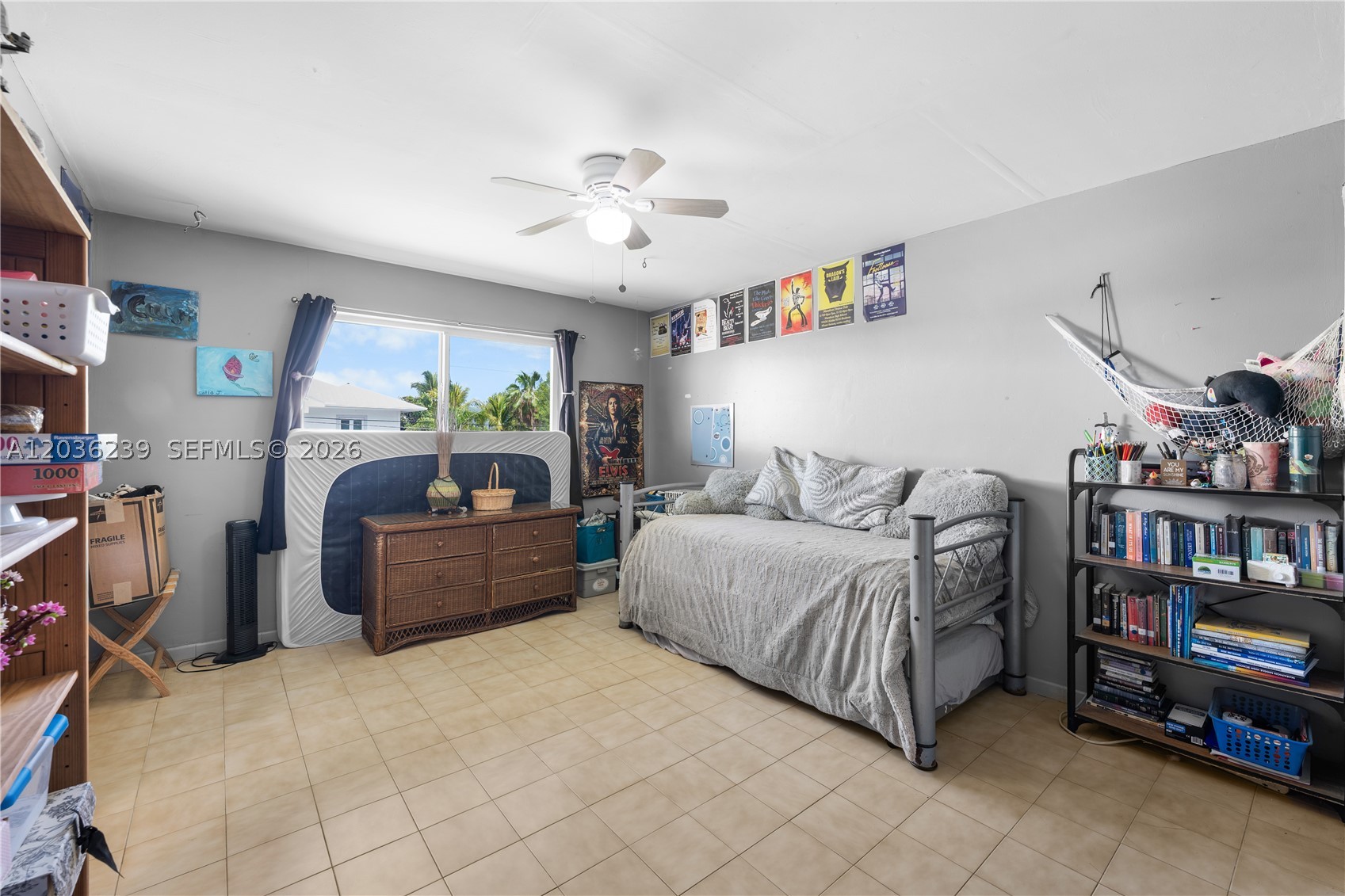 COCO PLUM BEACH - Residential