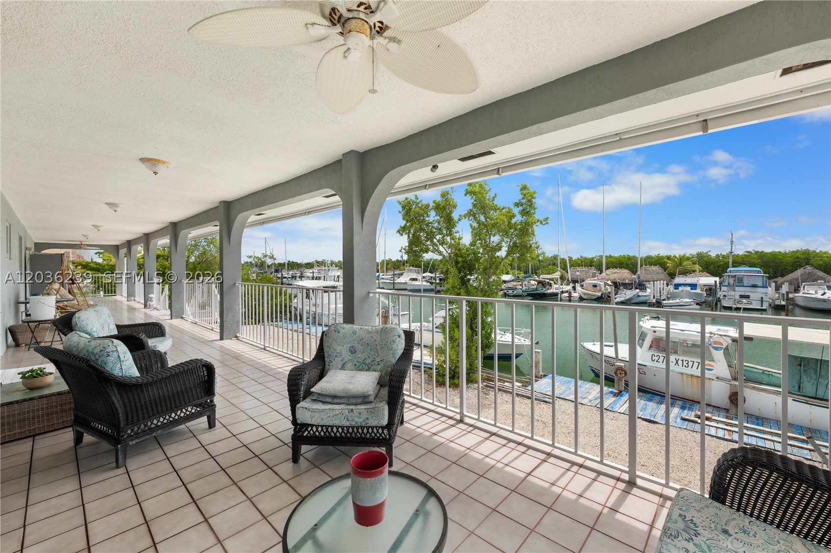 COCO PLUM BEACH - Residential