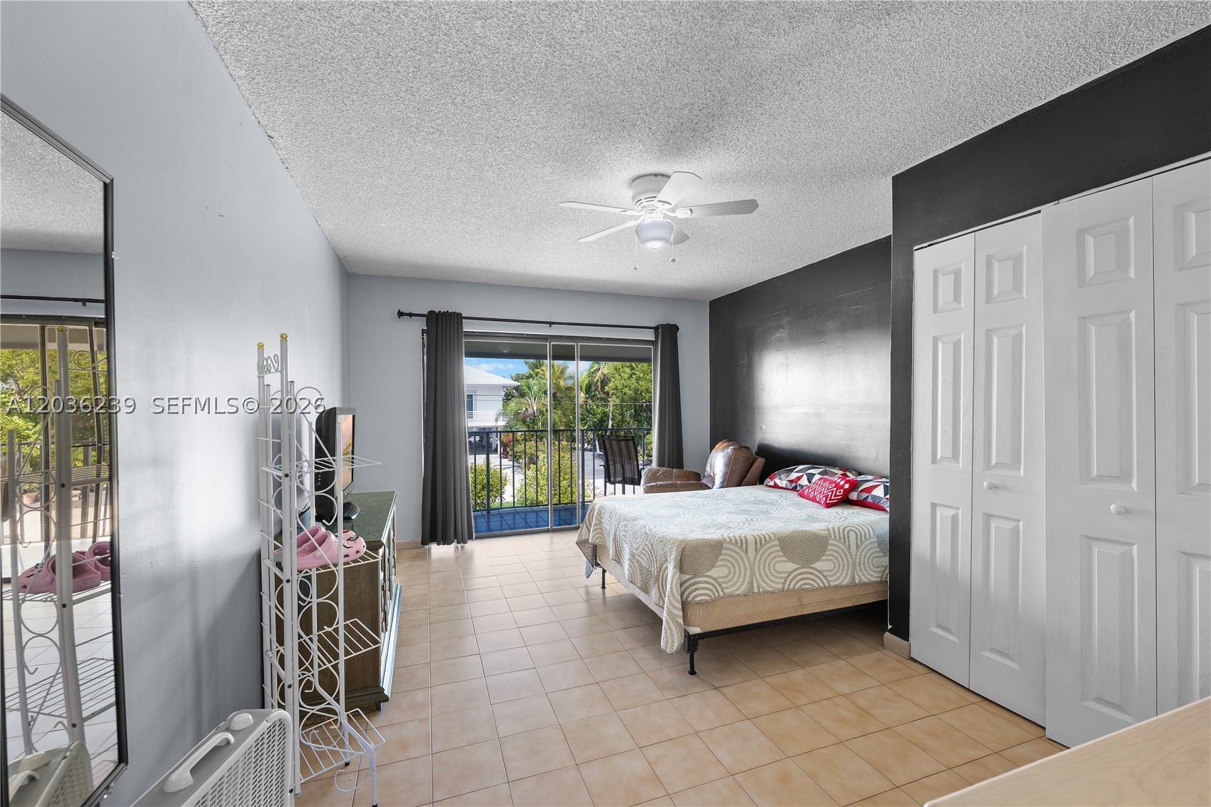 COCO PLUM BEACH - Residential