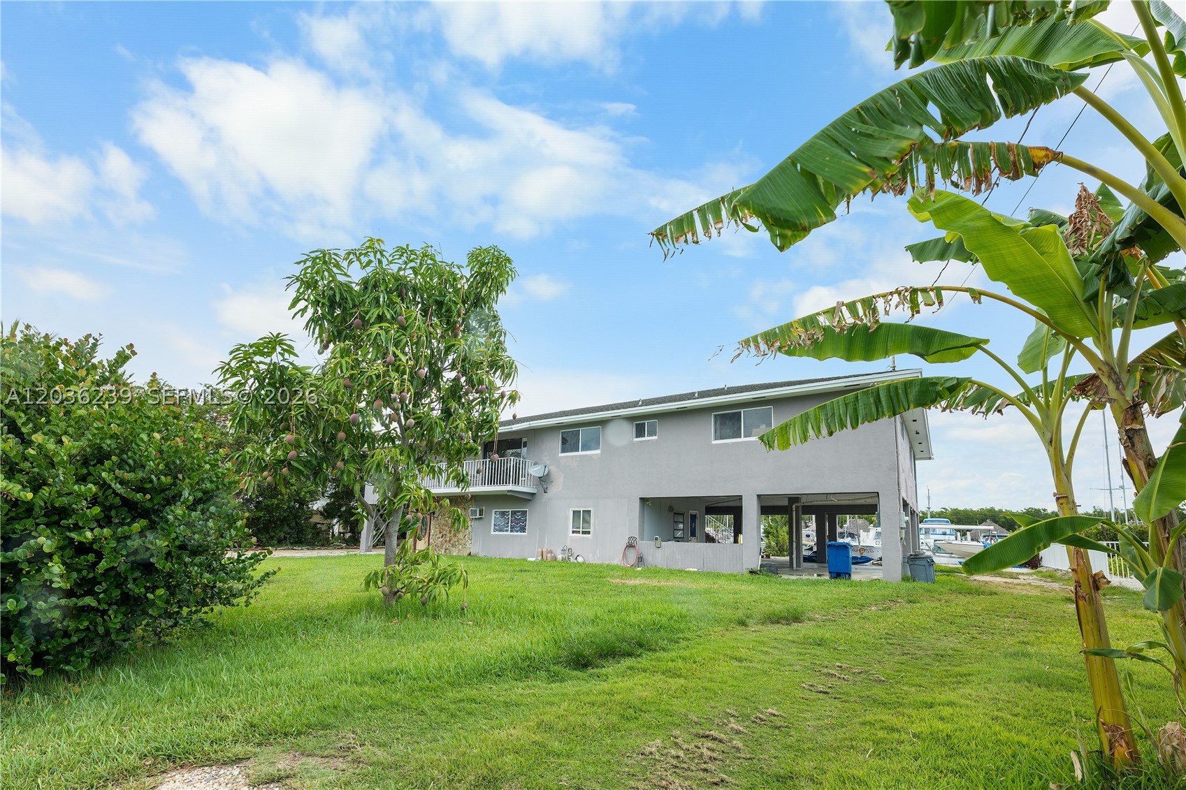 COCO PLUM BEACH - Residential