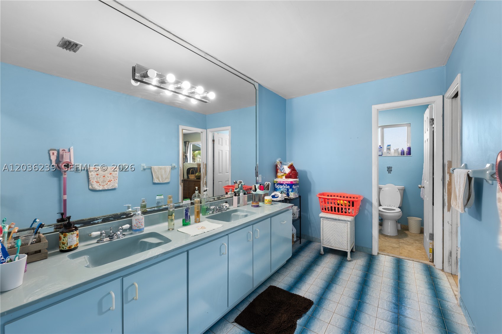 COCO PLUM BEACH - Residential