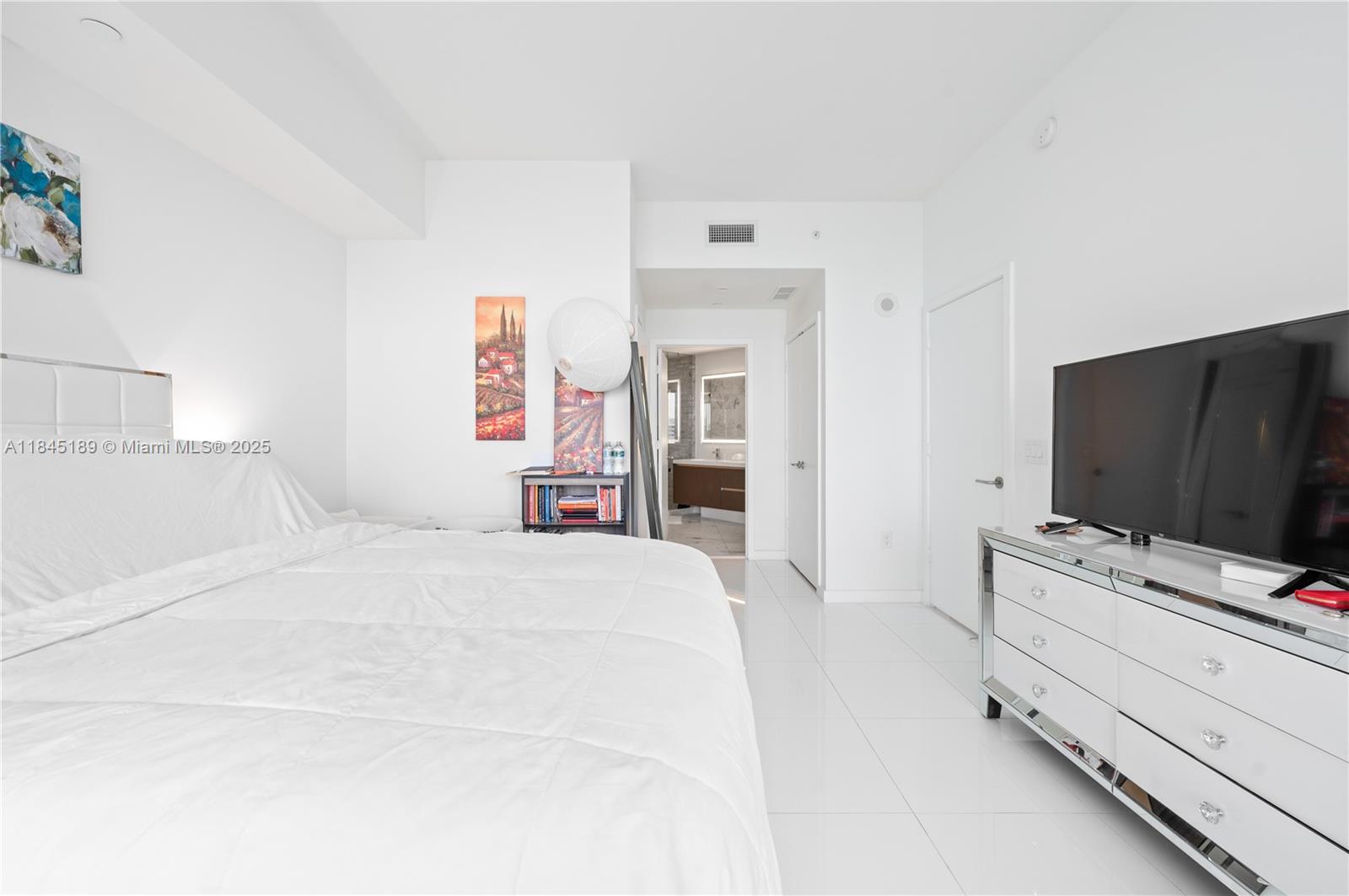 PARAMOUNT MIAMI WORLDCENT - Residential