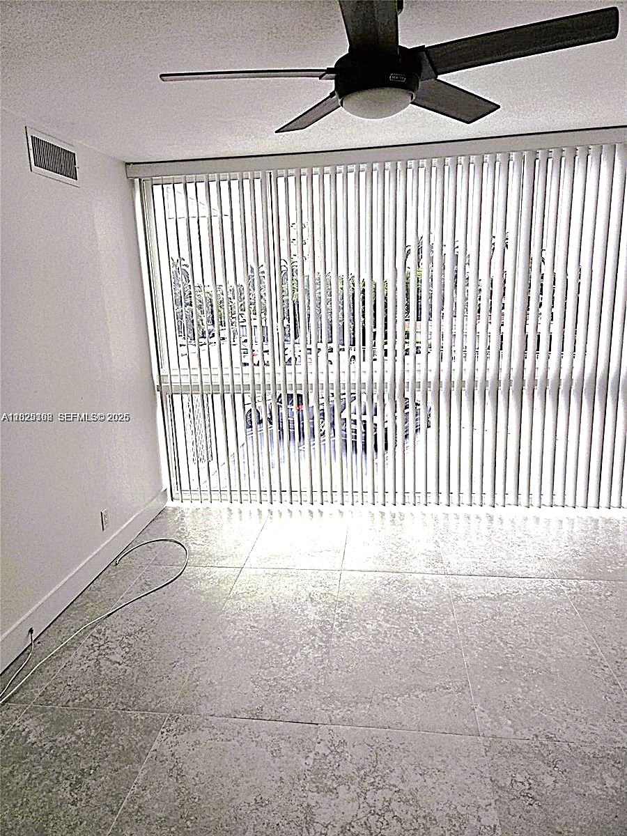 EMBASSY TOWER II INC COND - Residential Lease