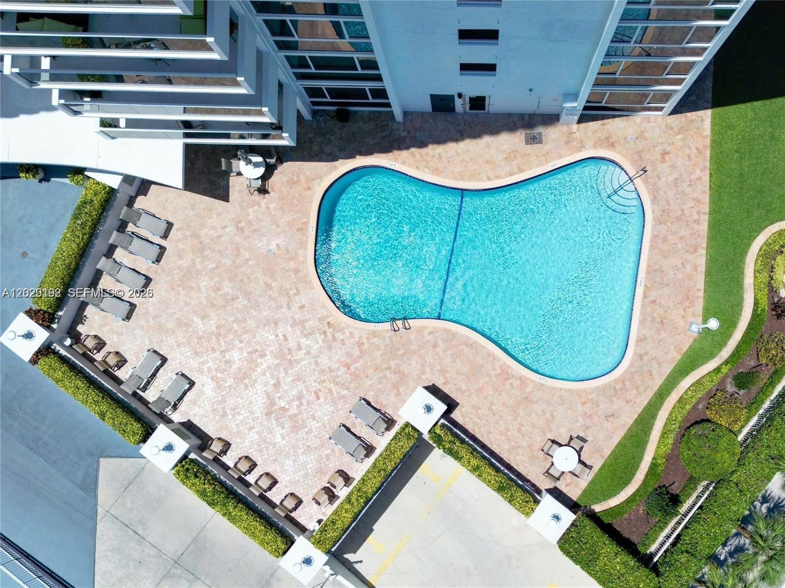EMBASSY TOWER II INC COND - Residential Lease