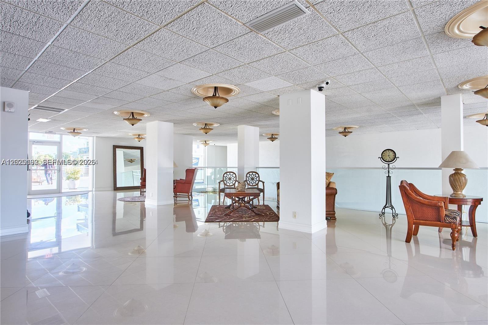 EMBASSY TOWER II INC COND - Residential Lease