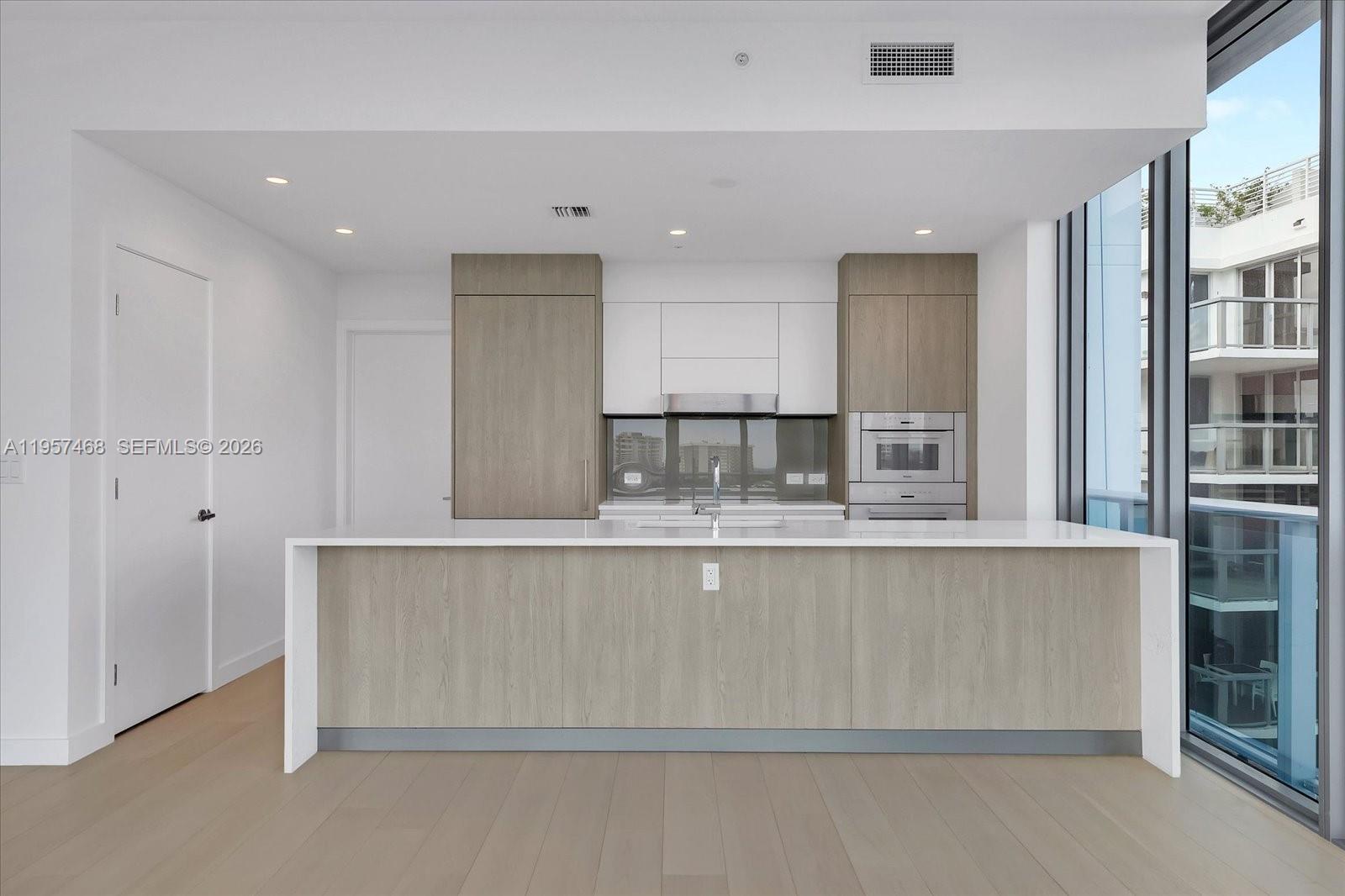 BAY HARBOR ISLAND - Residential