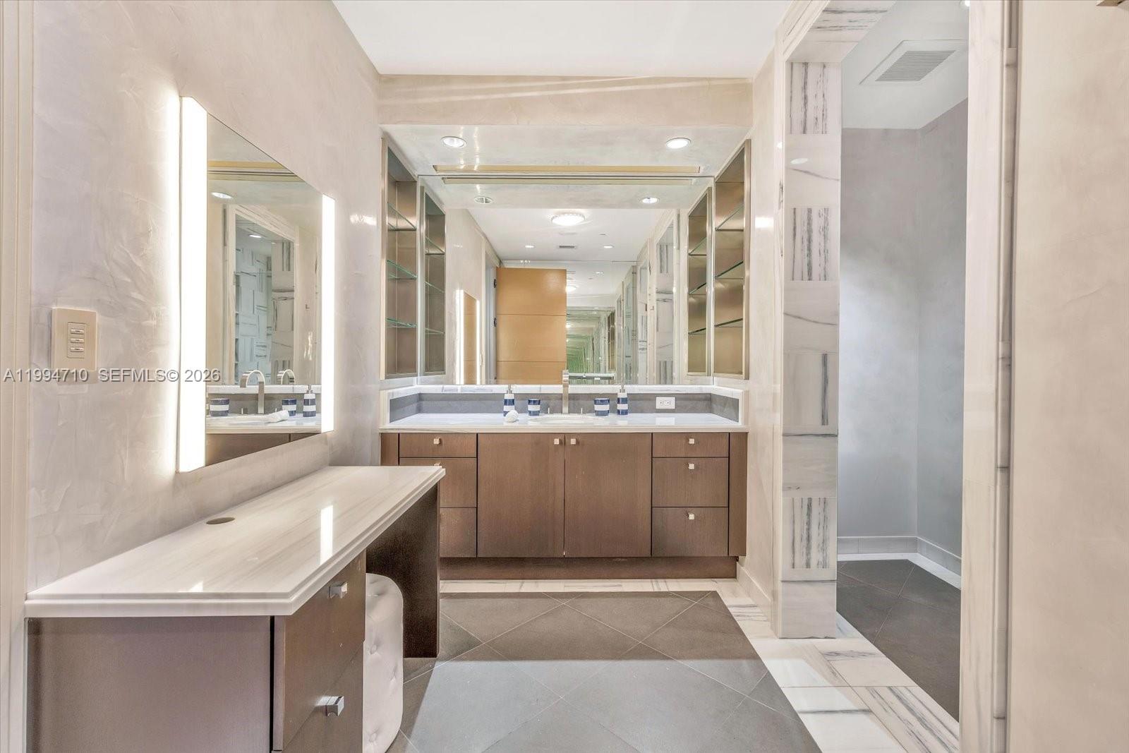 THE GABLES CONDO - Residential
