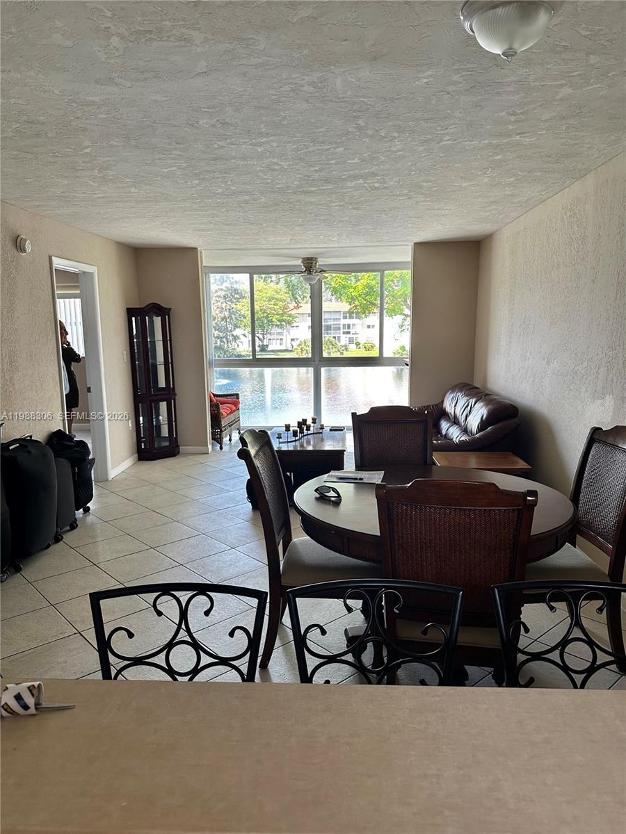 SUNRISE LAKES 10 CONDO - Residential