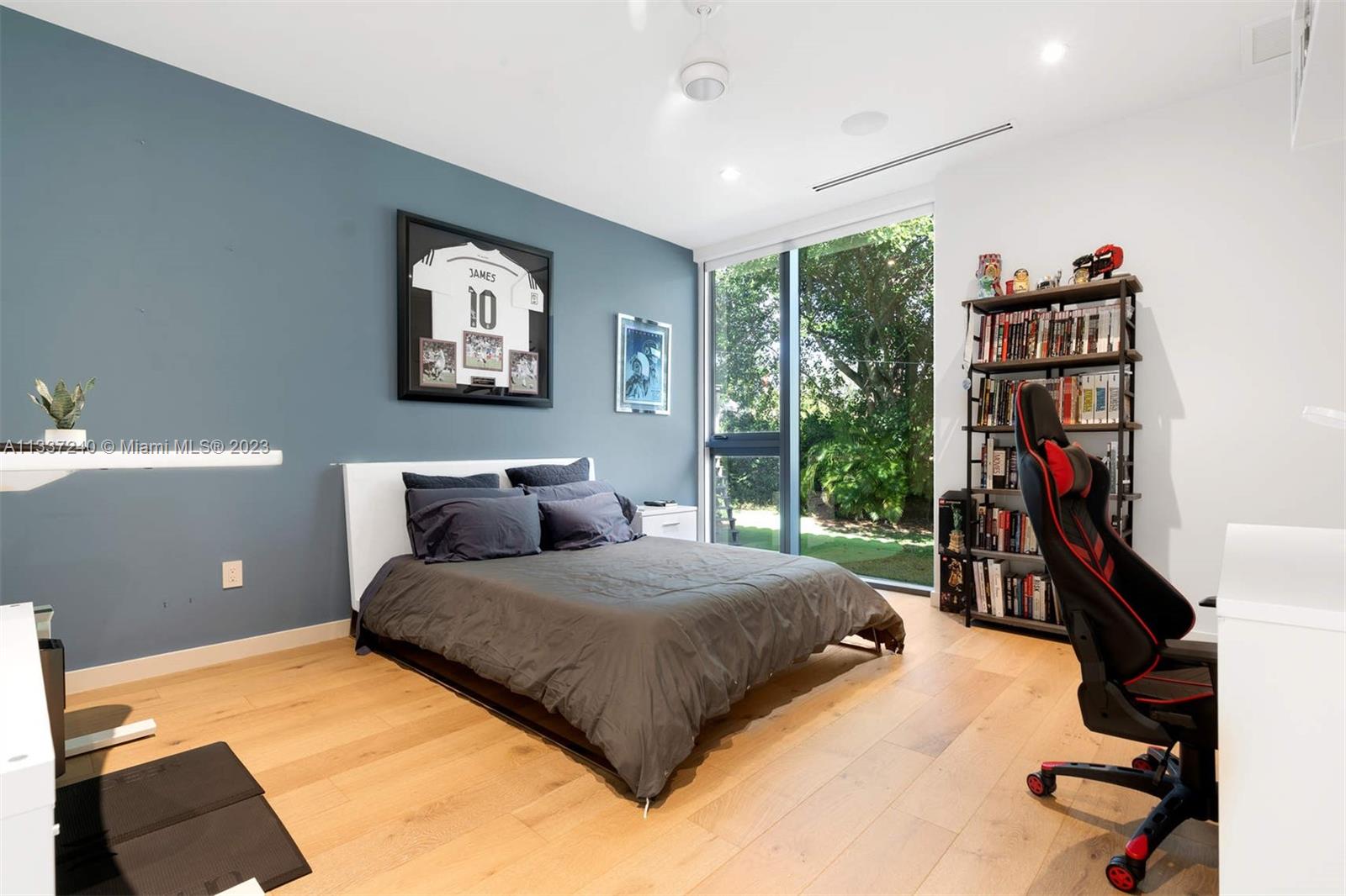 PINE TREE ESTATES - Residential
