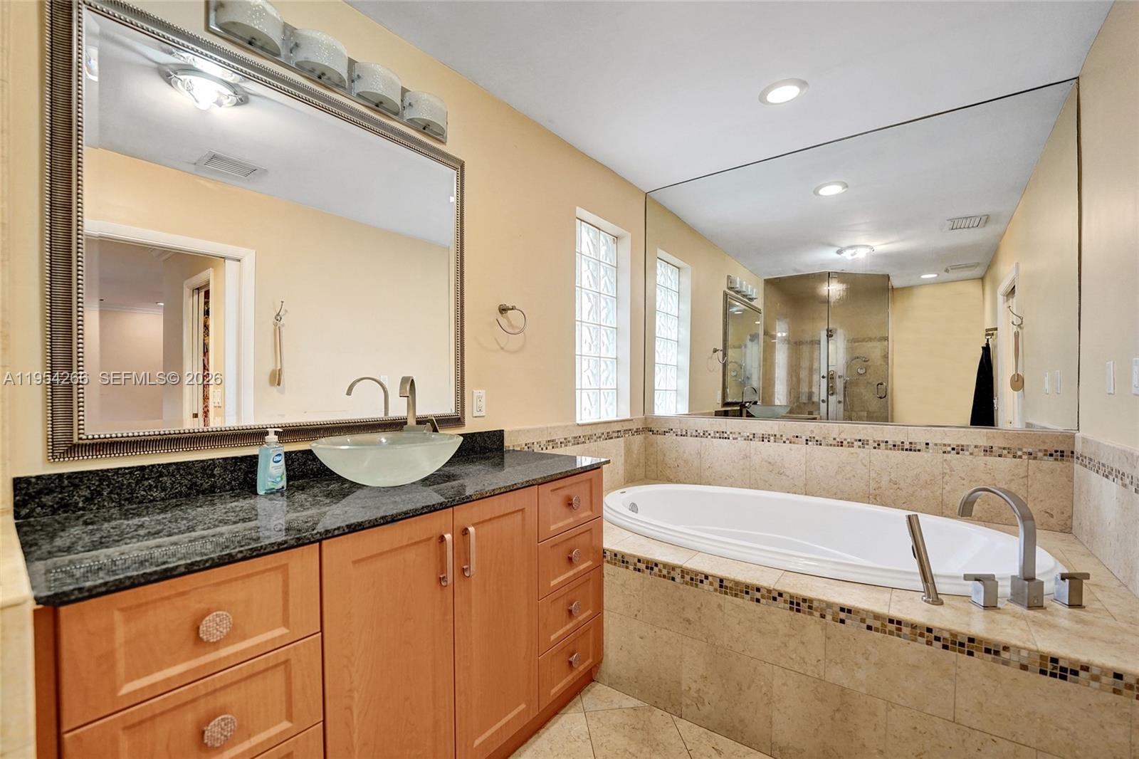 EMERALD HILLS - Residential