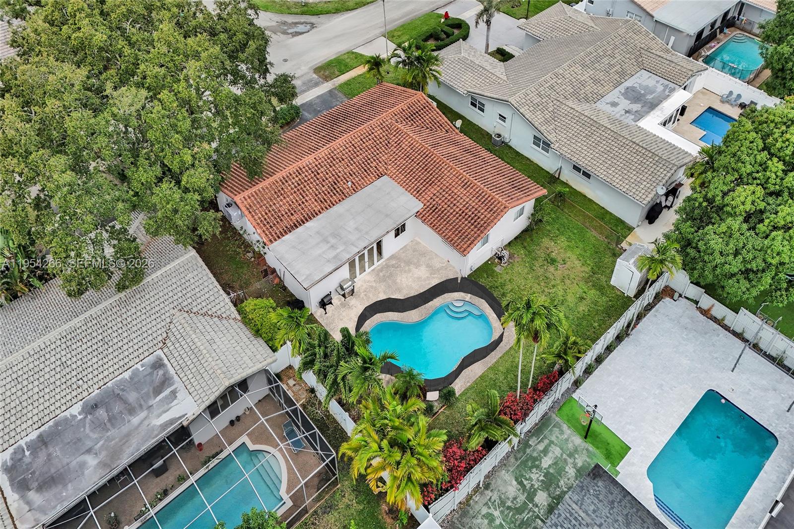 EMERALD HILLS - Residential