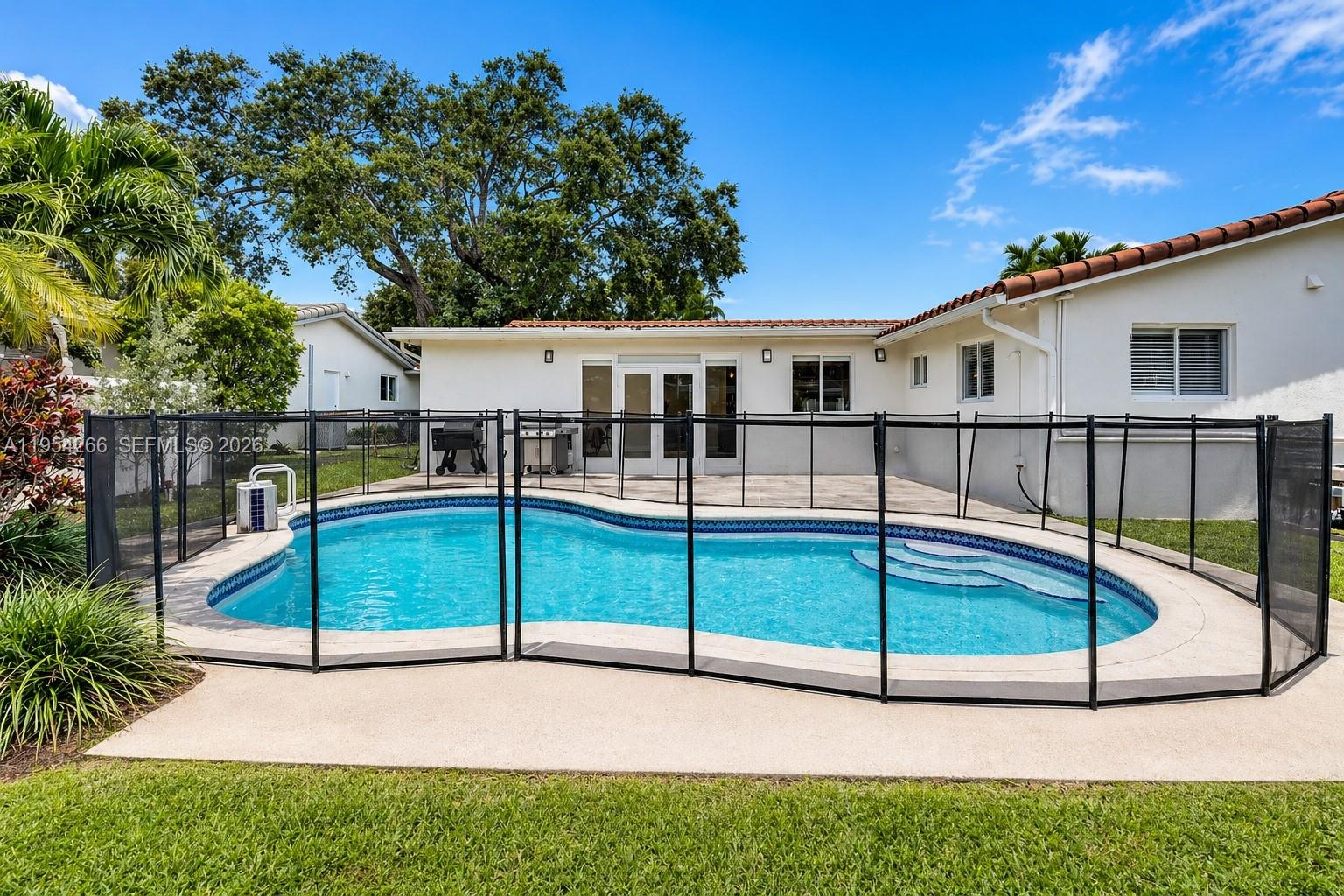 EMERALD HILLS - Residential