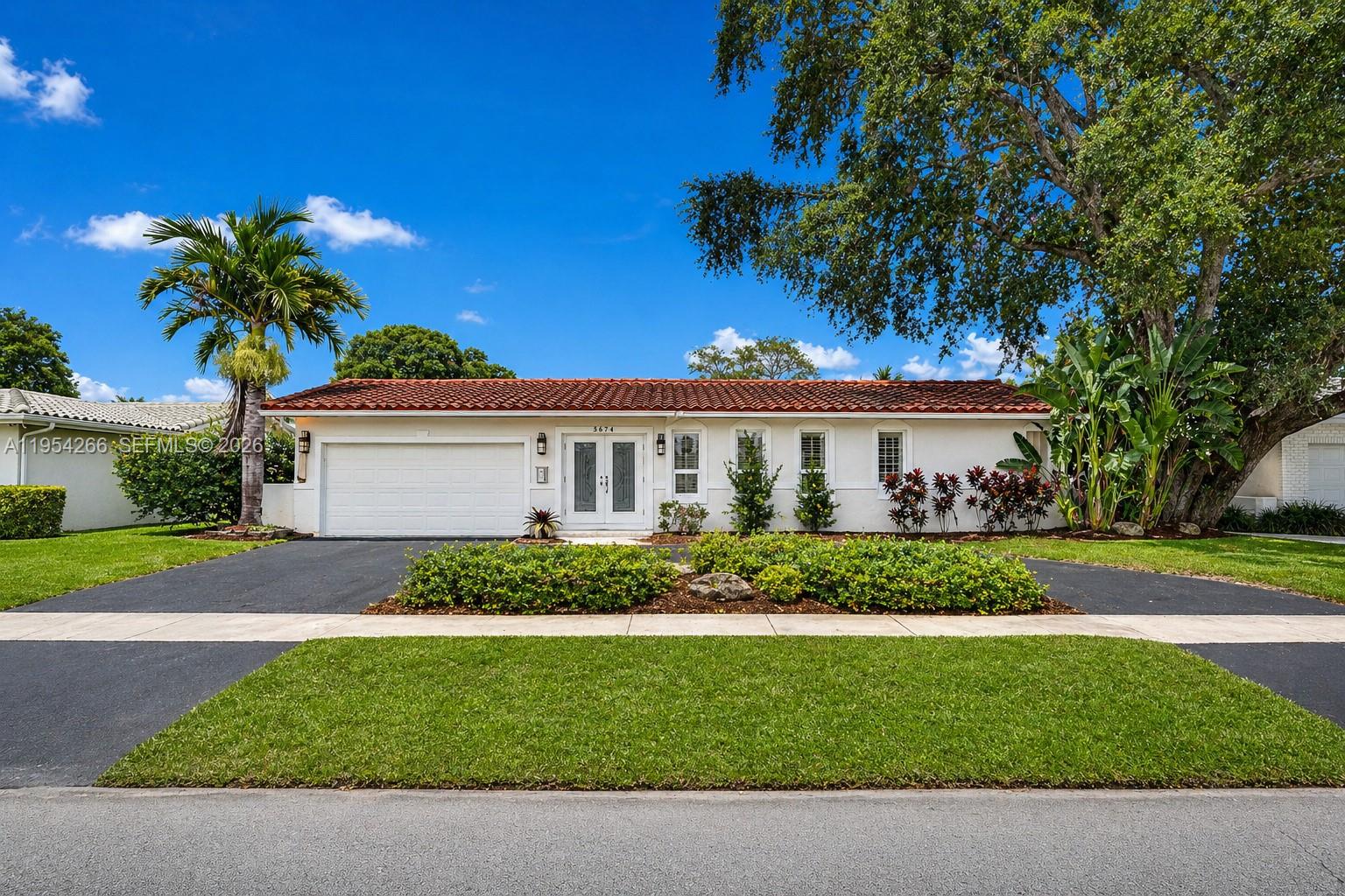 EMERALD HILLS - Residential