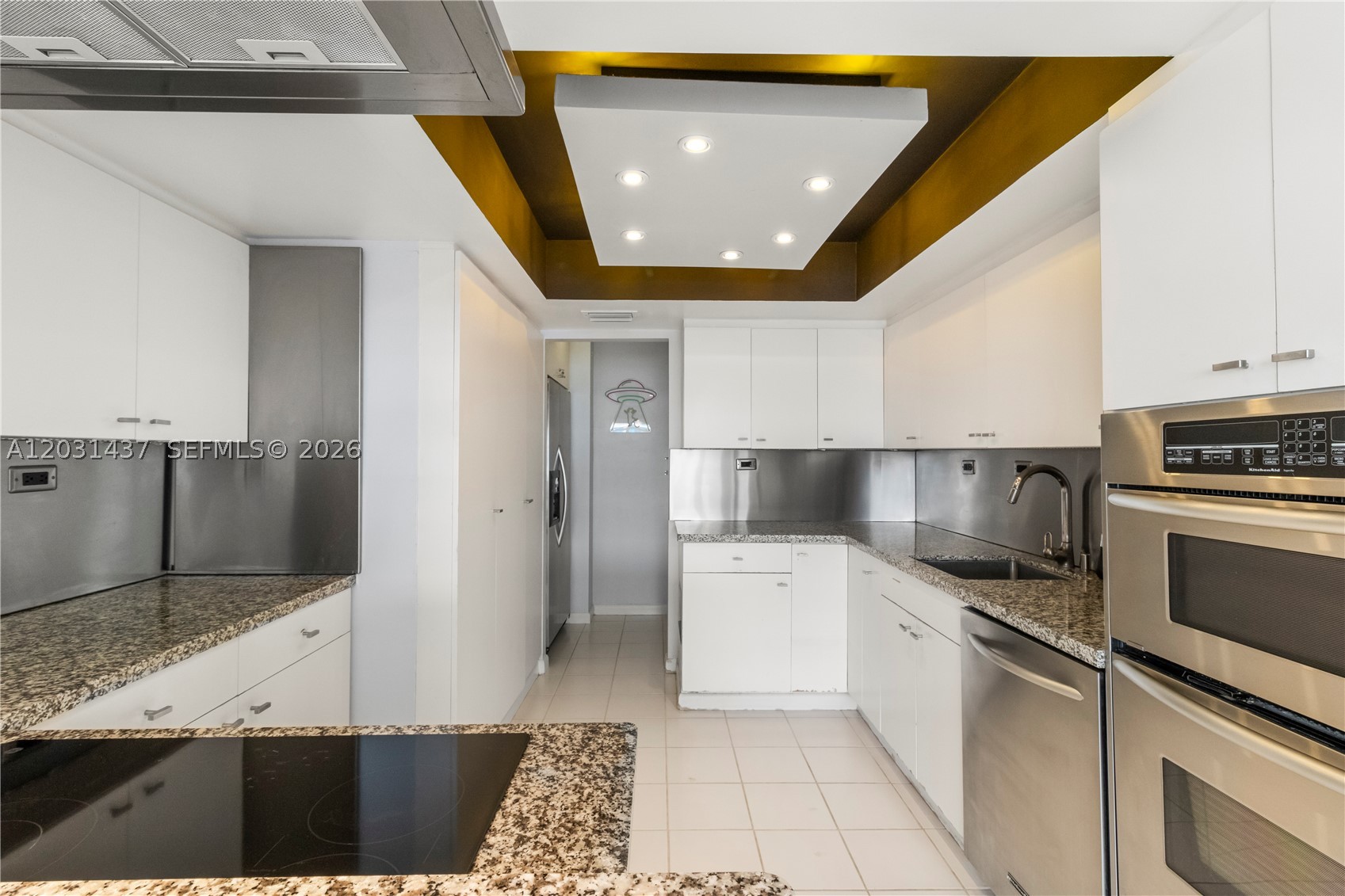 BAYSHORE PLACE CONDO - Residential
