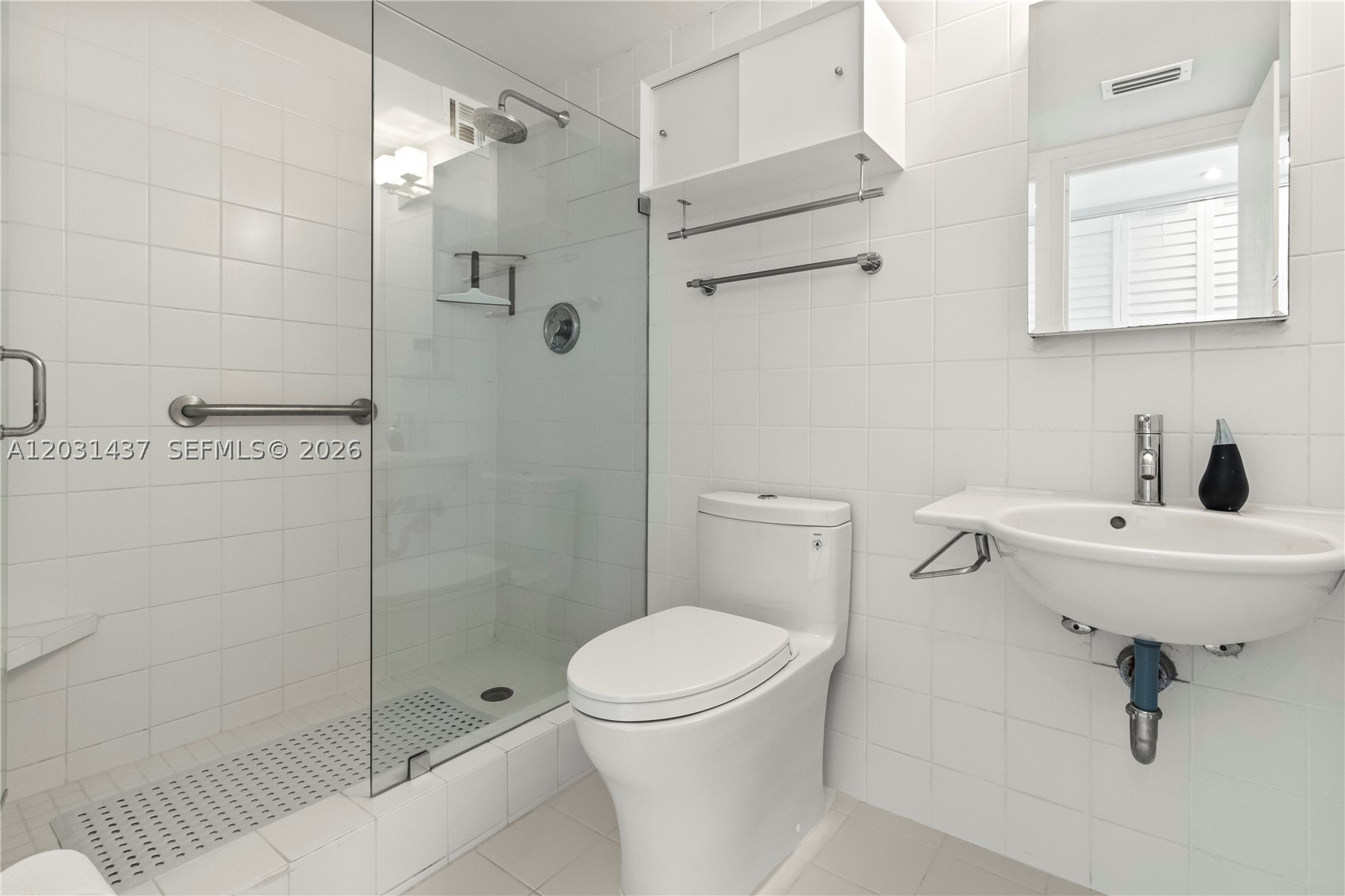 BAYSHORE PLACE CONDO - Residential