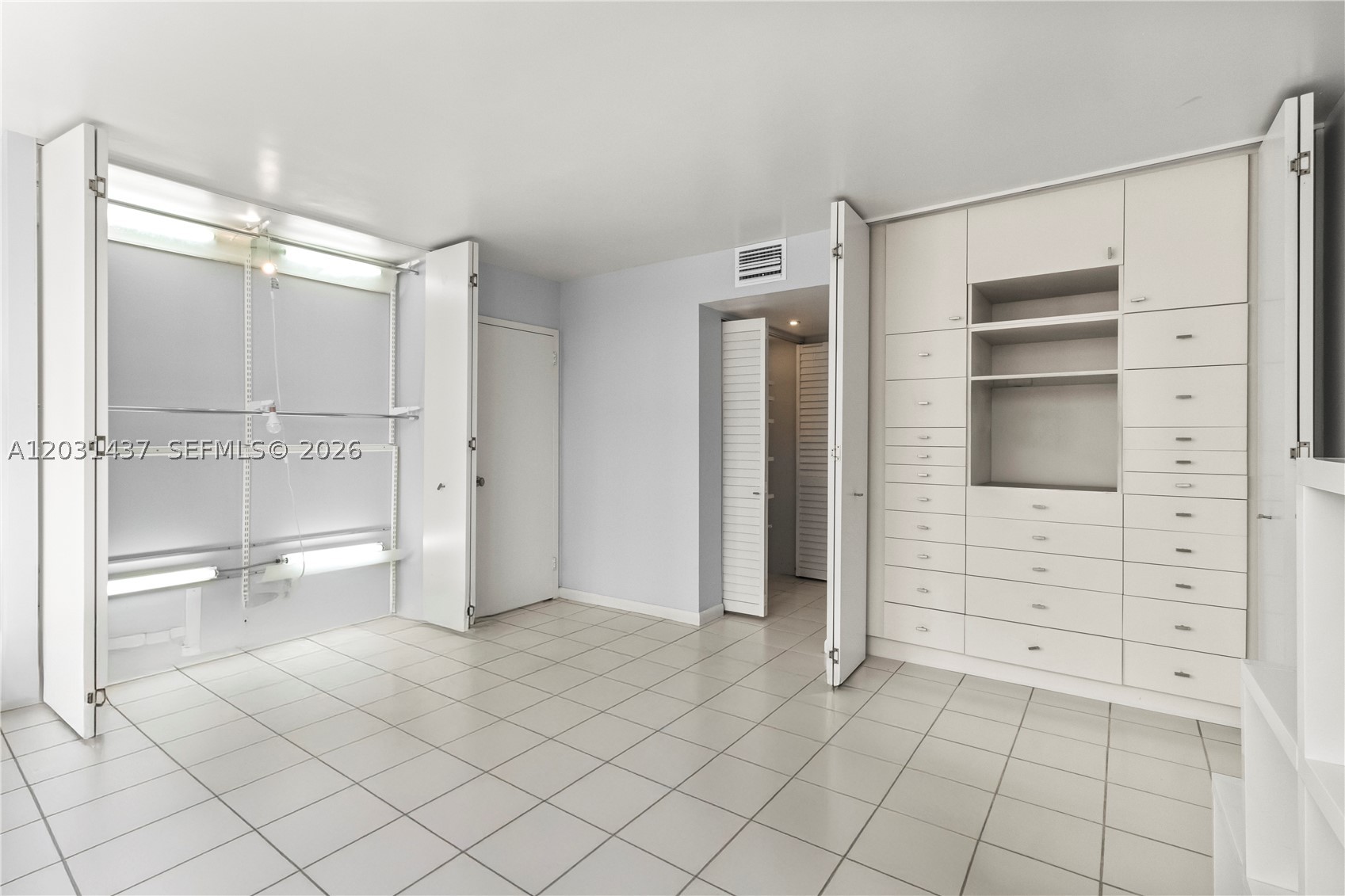 BAYSHORE PLACE CONDO - Residential