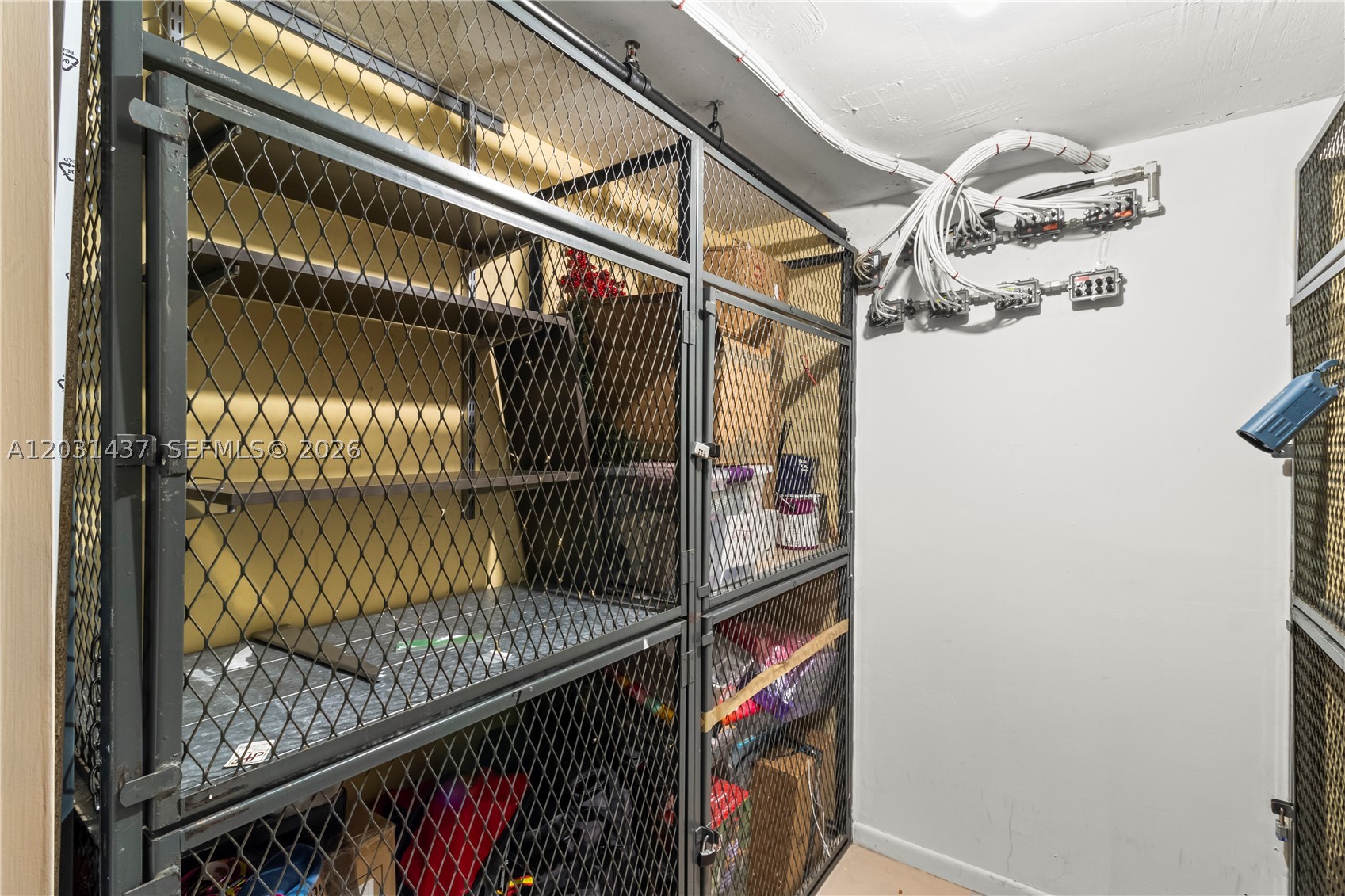 BAYSHORE PLACE CONDO - Residential