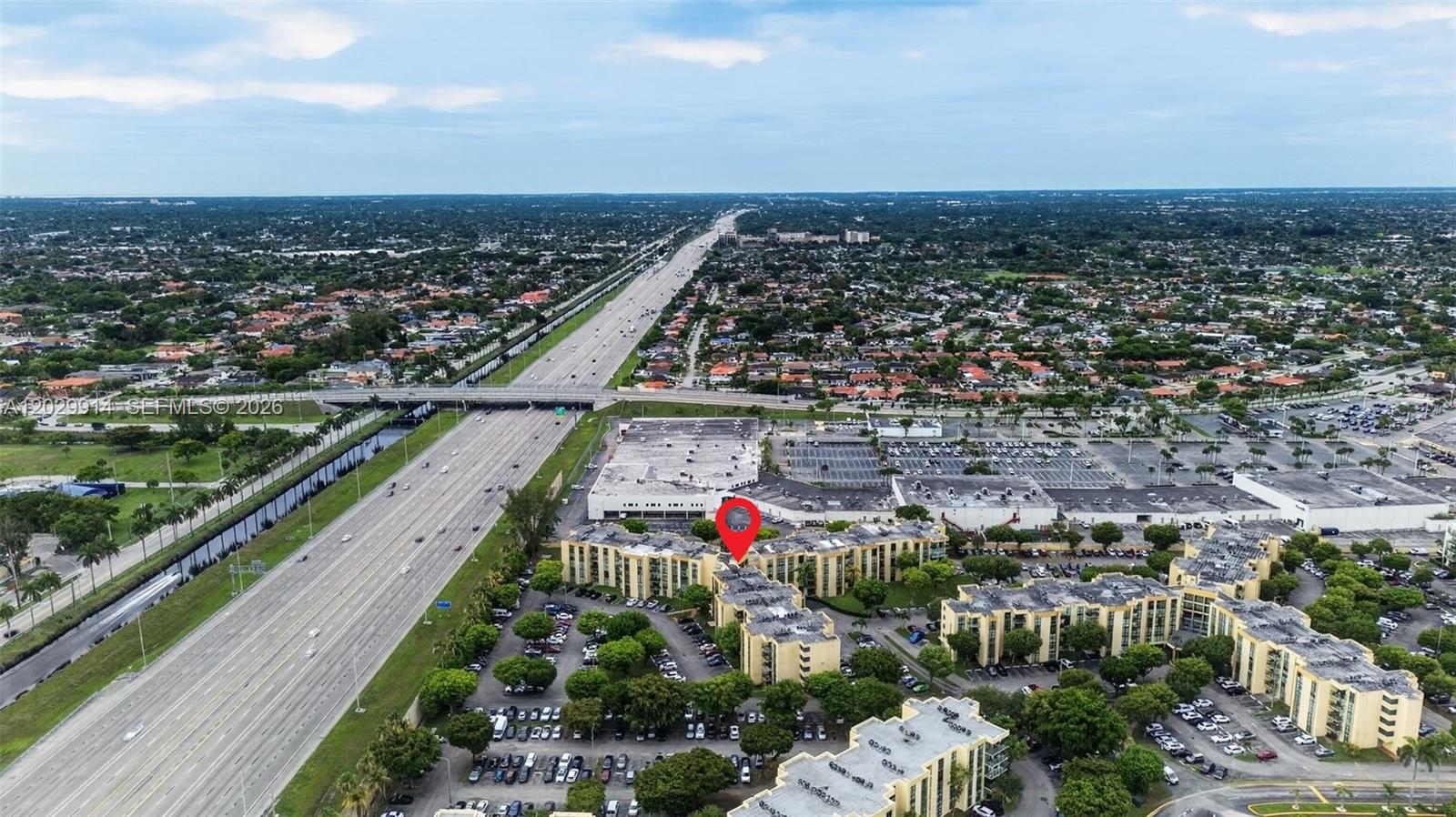 INTERNATIONAL PARK I COND - Residential