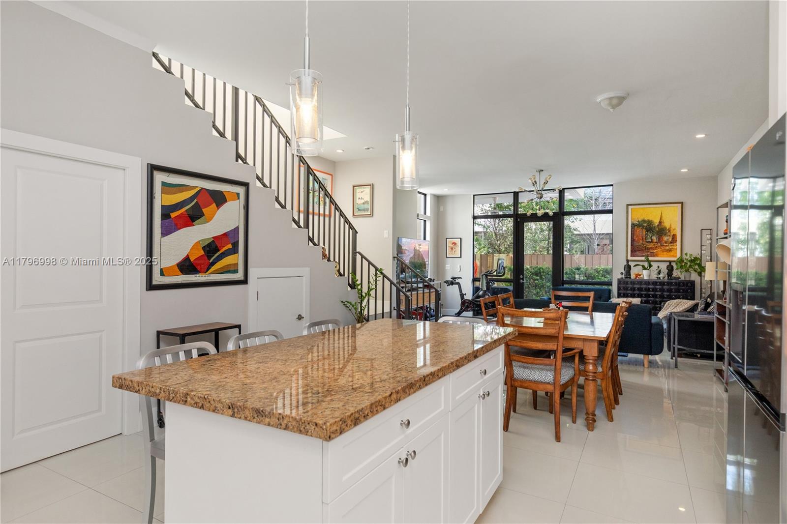 FROW HOMESTEAD - Residential