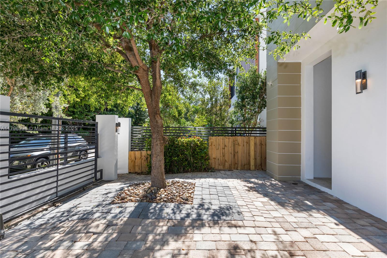 FROW HOMESTEAD - Residential