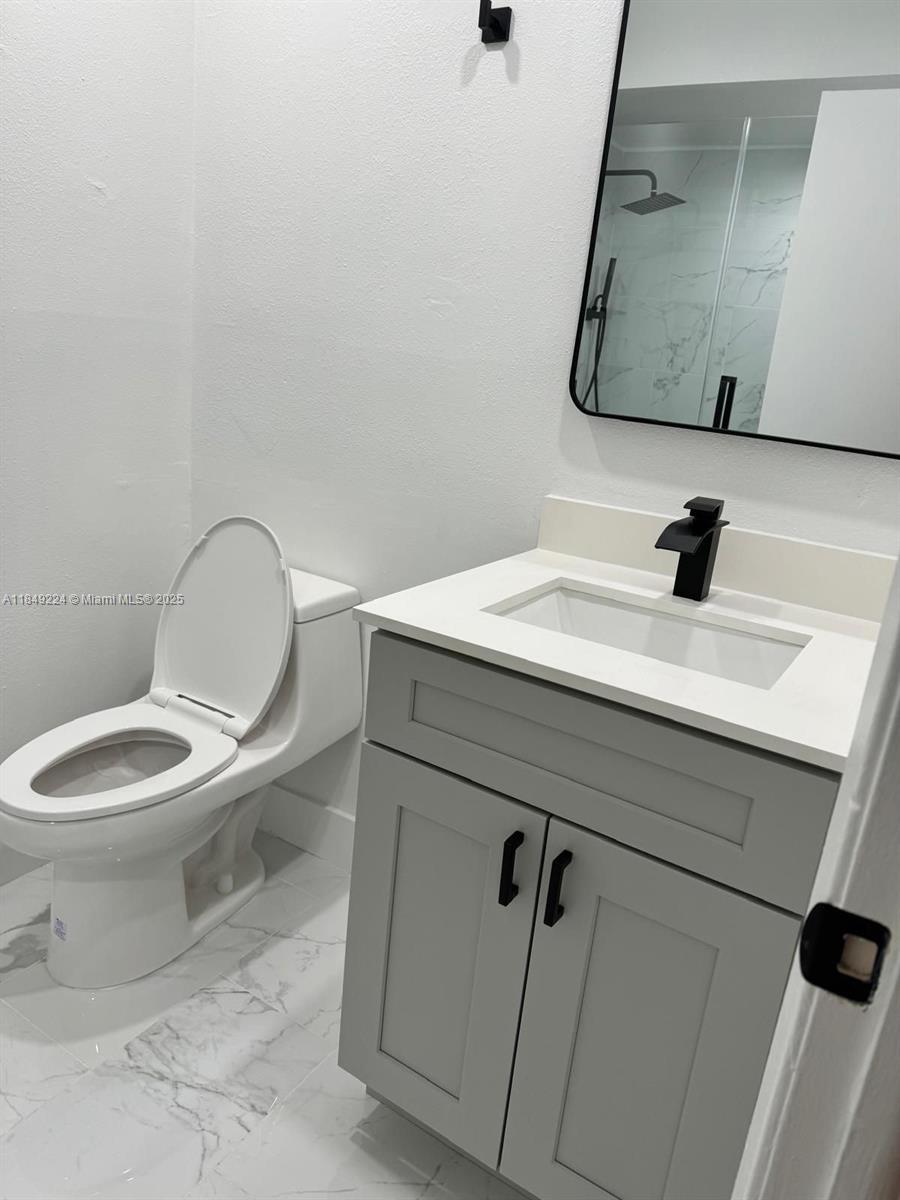 KENLAND COURT - Residential Lease