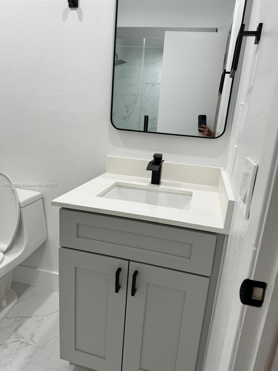 KENLAND COURT - Residential Lease