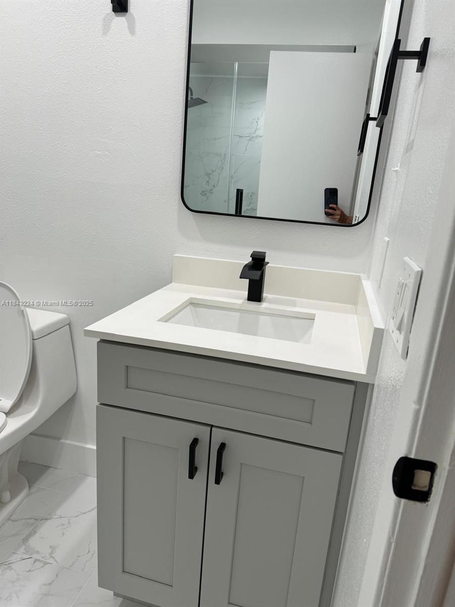 KENLAND COURT - Residential Lease