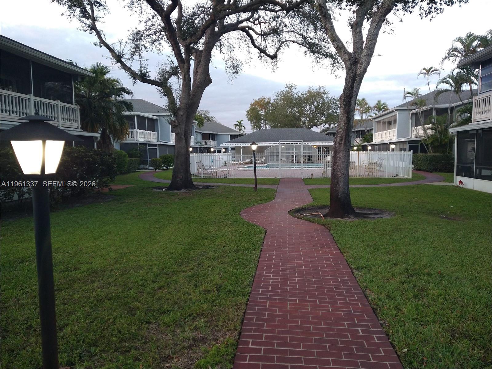 OAK PATHS CONDO - Residential