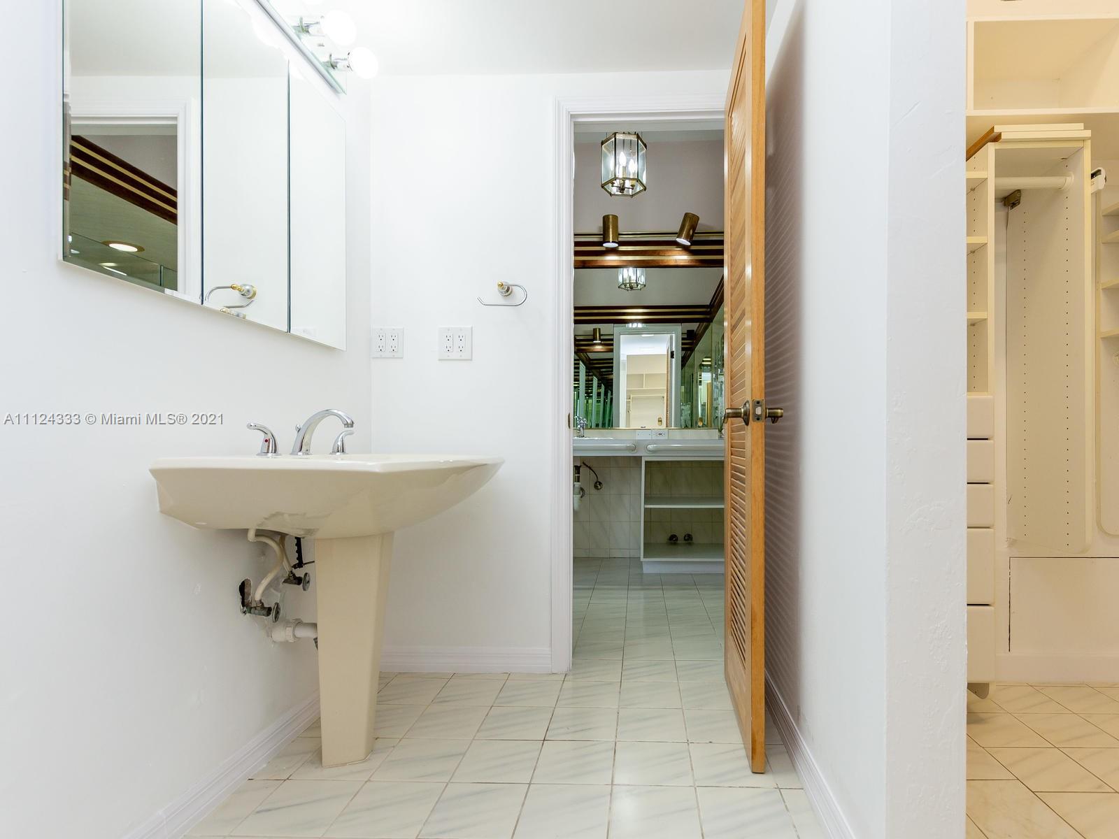 CORAL BAY SEC C - Residential Lease