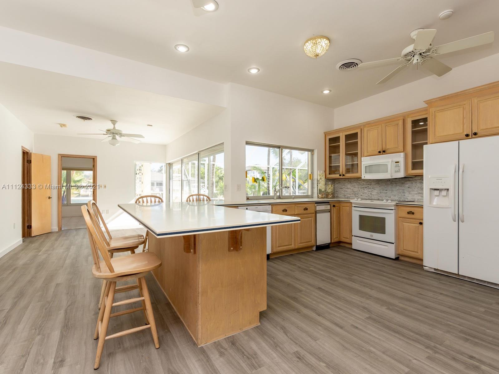 CORAL BAY SEC C - Residential Lease