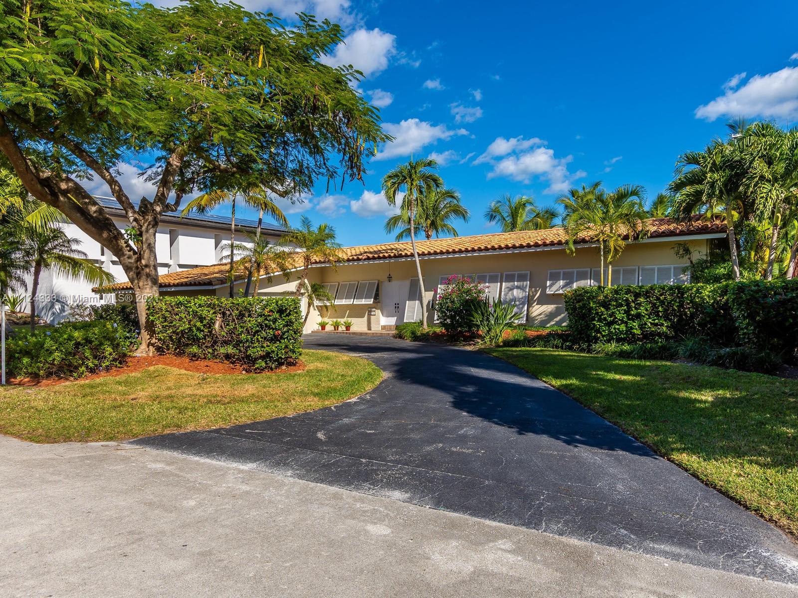 CORAL BAY SEC C - Residential Lease