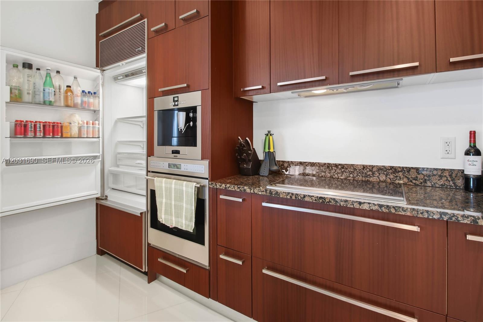 TDR TOWER III CONDO - Residential