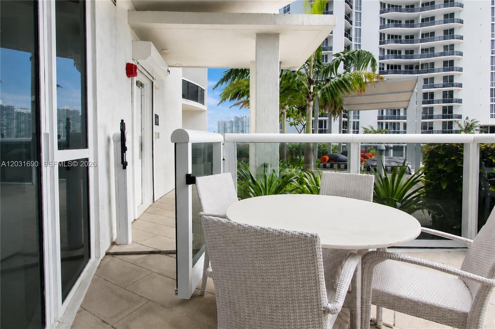 TDR TOWER III CONDO - Residential