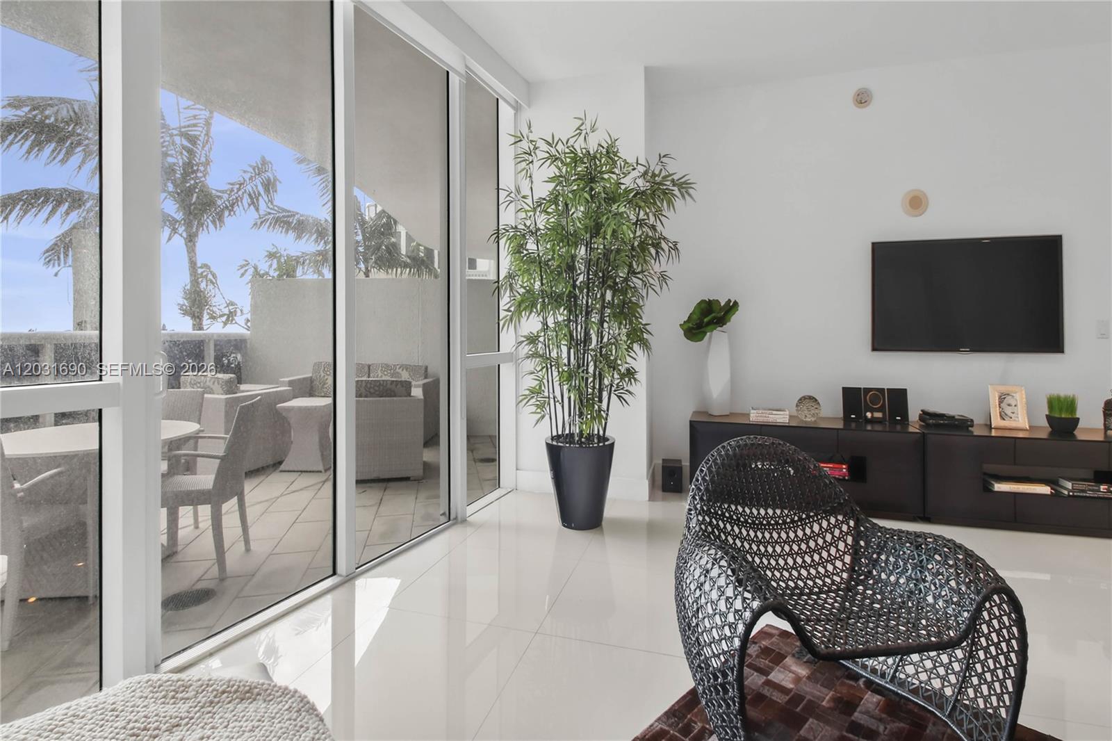 TDR TOWER III CONDO - Residential
