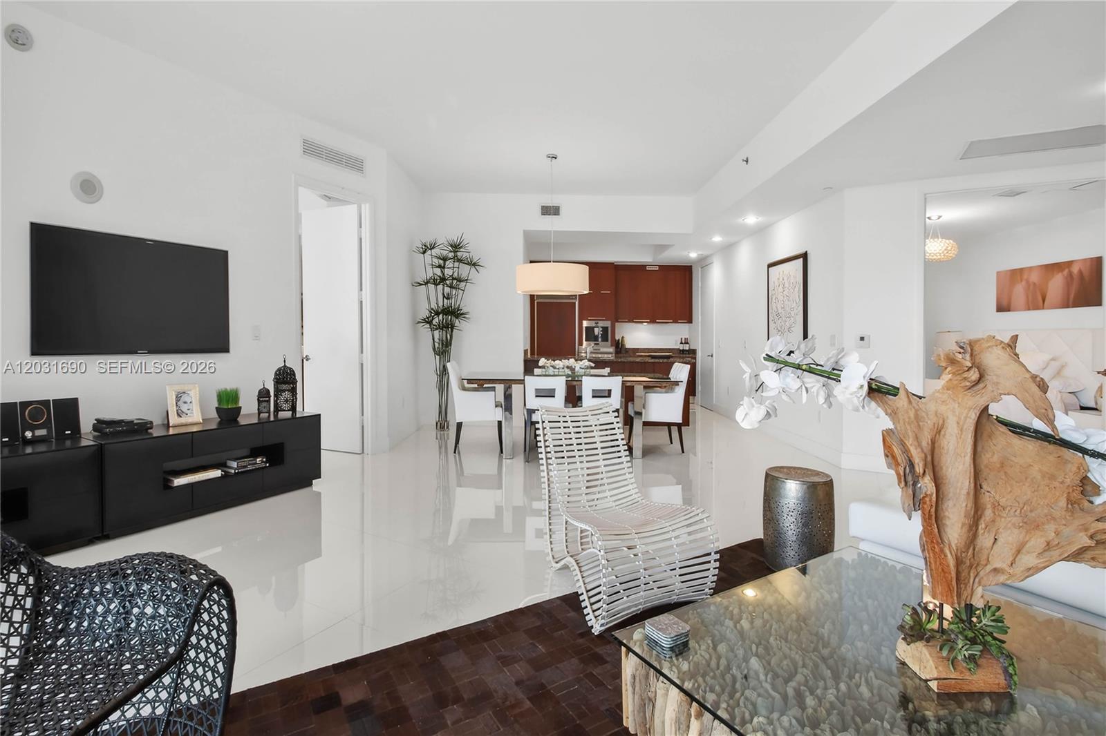 TDR TOWER III CONDO - Residential